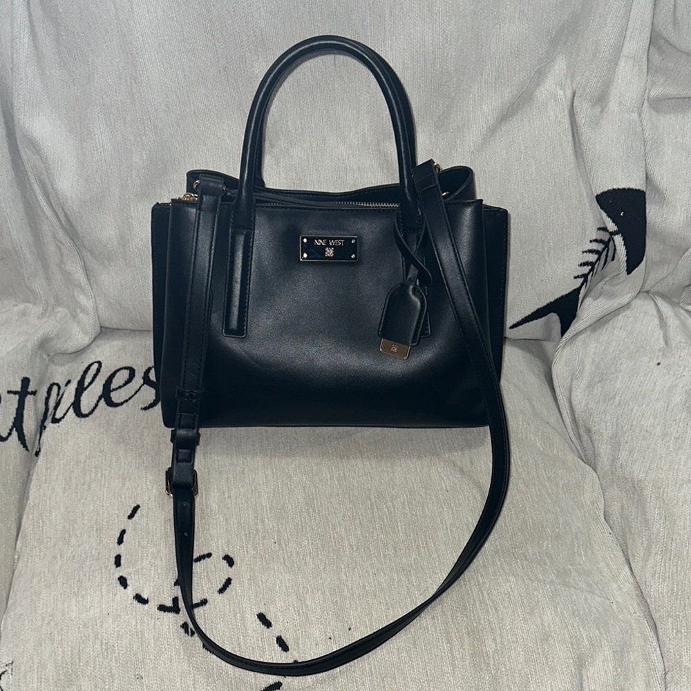 Nine West Black Leather Handbag with crossbody strap gold hardware